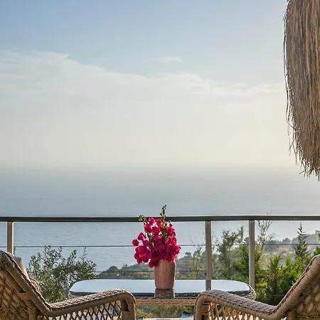 Lissiya Hotel Faralya