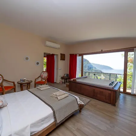 Otel Lissiya 4*