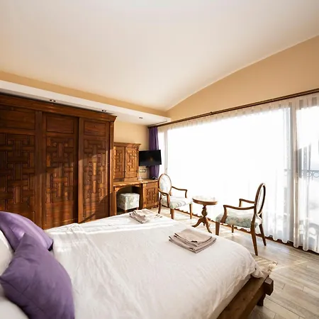 Otel Lissiya 4*